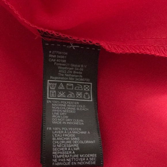 Red blouse - Picture 4 of 5